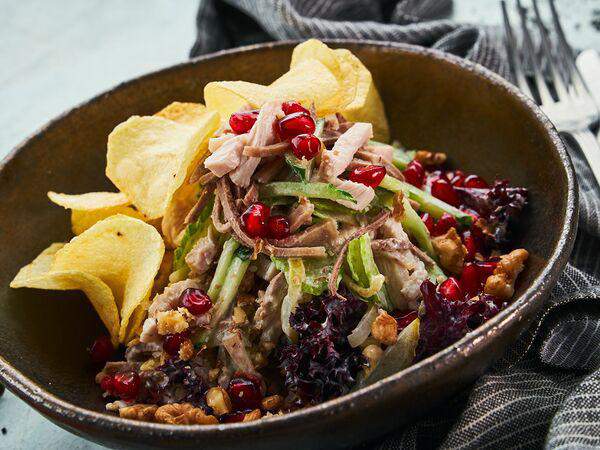 Eshak - Салат мясной микс с чипсами