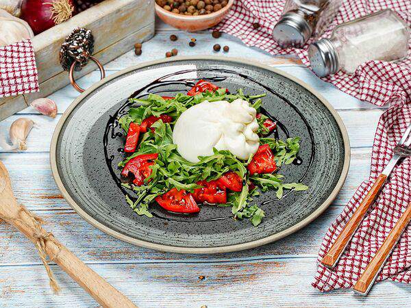 Хачапурная - Буррата с томатами