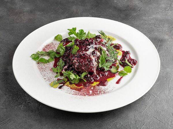 La Veranda Ла Веранда - Стейк из говяжьей вырезки в соусе порто