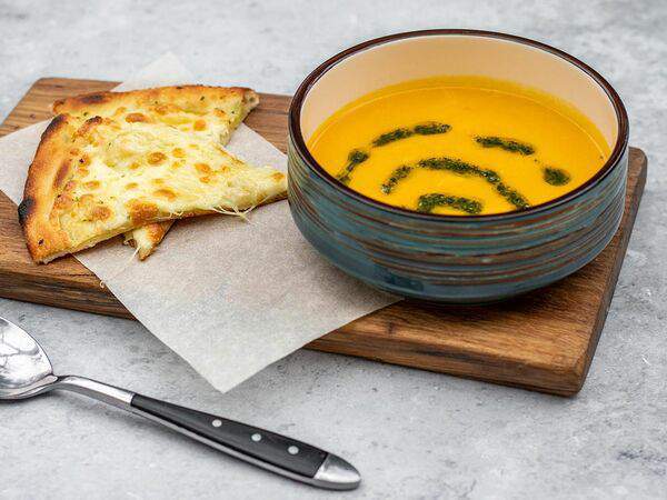 Винный бар Виновен! - Крем-суп Чеддер с креветкой