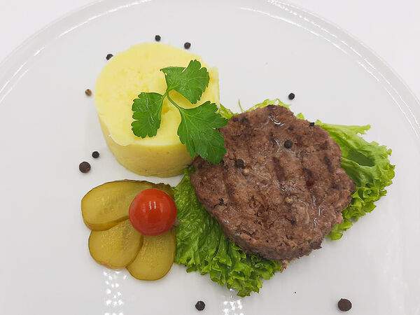 Chipollino - Бивштекс аль Италия