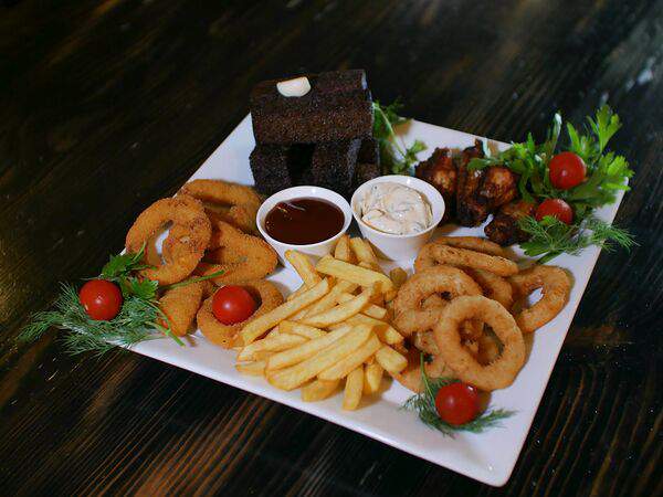 Трактир Мистер Бочкин - Сет закусок на компанию