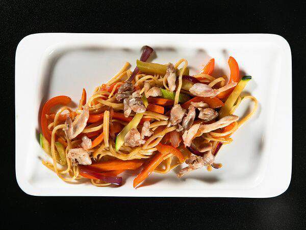 Fabrika - Удон с курицей