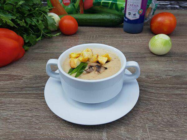 Ланч-кафе Baza Plaza - Суп-пюре из шампиньонов с сухариками