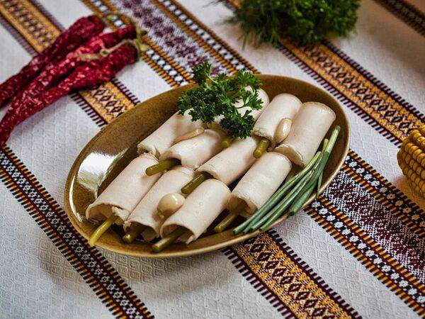 Будьмо - Крученики из сала с черемшой