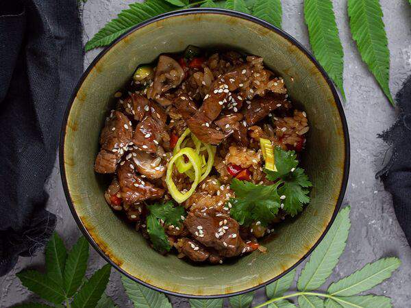 Sailor Moon - Жареный рис с говядиной