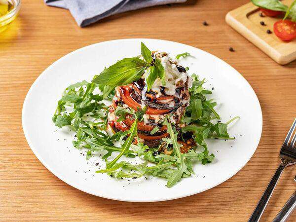 Coffee inn - Баклажан запечённый с томатами и страчателлой