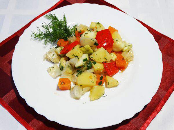 Московский - Гарнир овощи тушеные