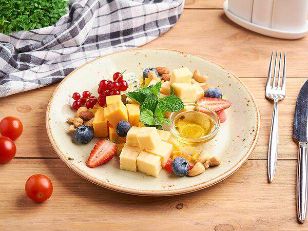 Хачапурная - Европейская сырная тарелка