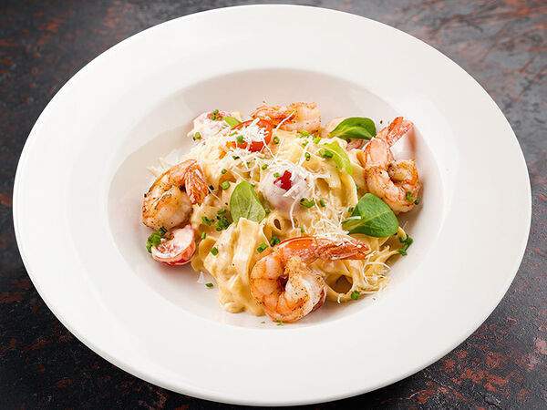 Corner Grill - Тальятелле в сливочном соусе кимчи с креветками