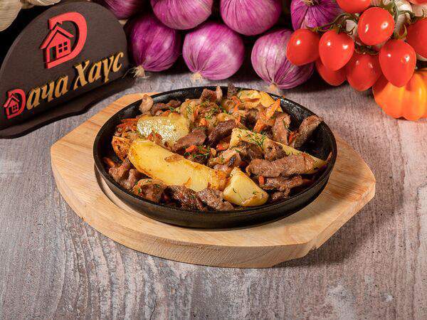 Дача хаус - Жаркое из свинины с картофелем и овощами