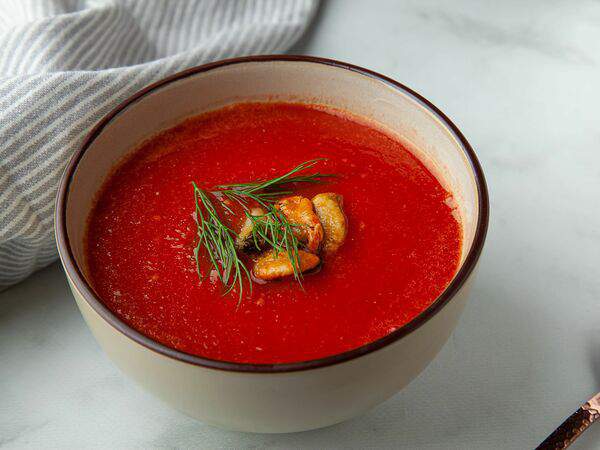 Вкусняхи - Томатный суп с мидиями