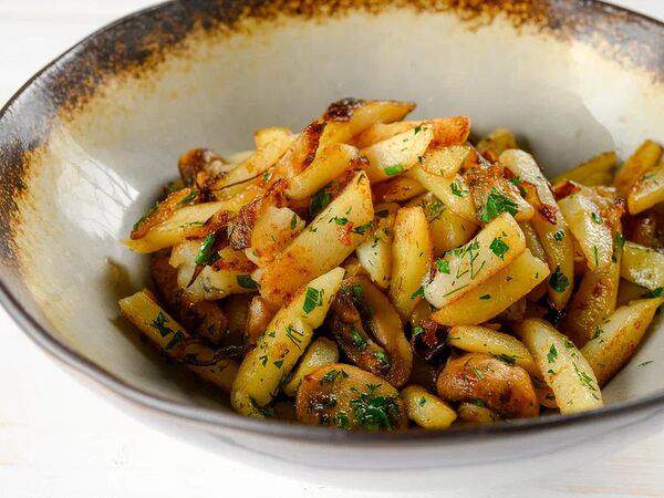 Лель - Картофель жареный с луком и грибами