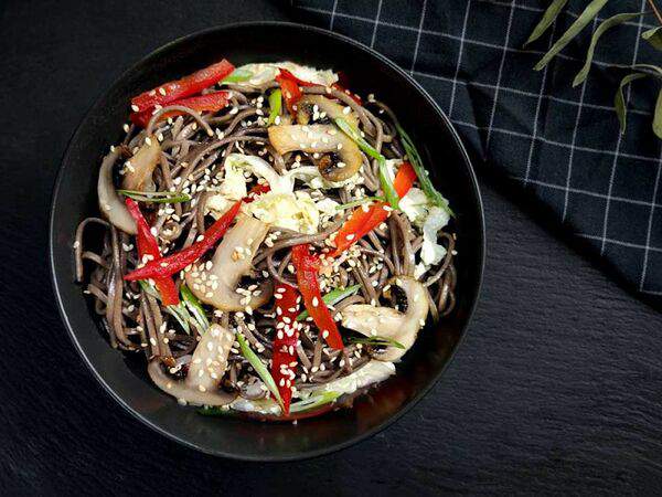 Sushidream - Острая лапша соба с овощами