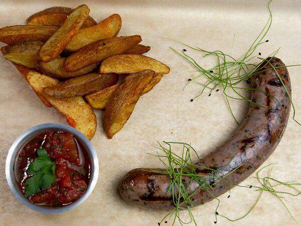 Сказка Skazka Печь & Гриль - Колбаска из говядины с вялеными томатами