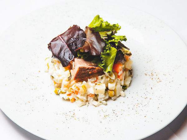 Хачапурная №1 - Оливье с бужениной