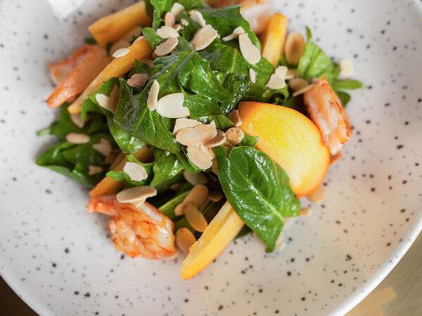 Ресторан 101 - Шпинат, нектарин, креветка