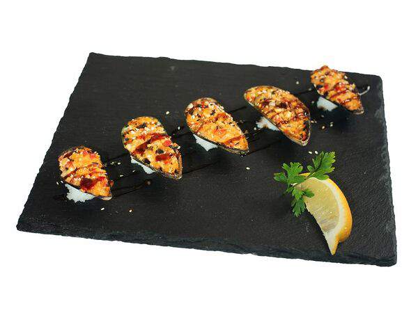 Чайхона - Мидии, запеченные с овощами в соусе Спайс