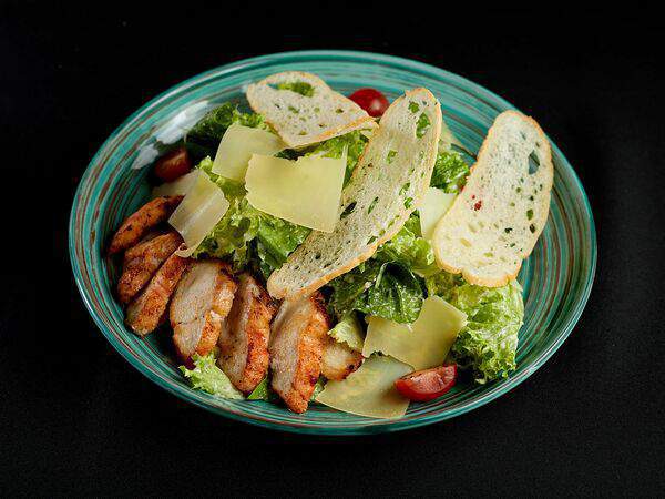 Sundali - Цезарь с куриным филе