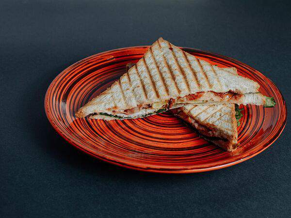 Блин & Coffee - Сэндвич с беконом и яйцом