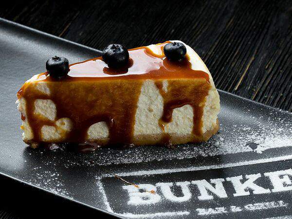 BUNKER - Чизкейк с пивной карамелью