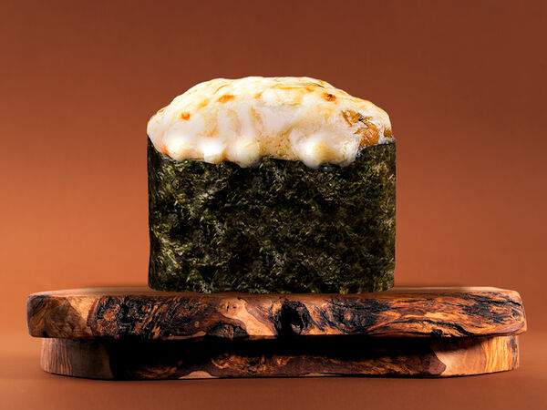 Евразия-Экспресс - Запеченные суши с окунем в сырном соусе