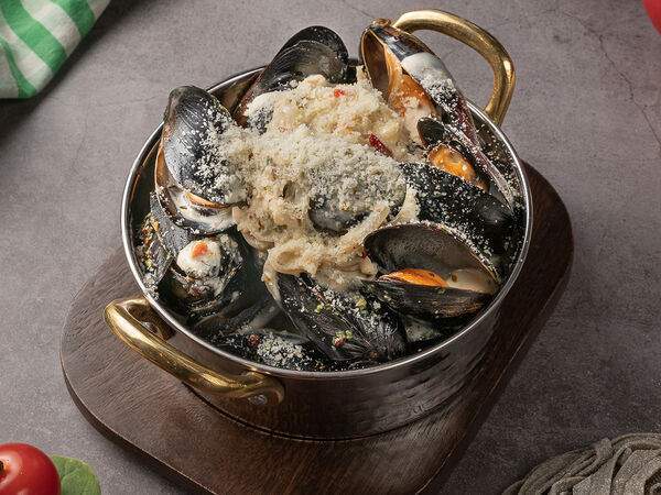 Caffe47 - Мидии в сливках