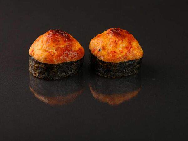 Sushimen - Запеченный ролл с устрицей