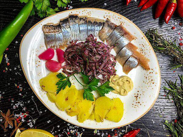 Брашна - Селедочка с картофелем и луком