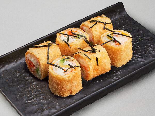 Mojo - Ролл со снежным крабом и авокадо в темпуре