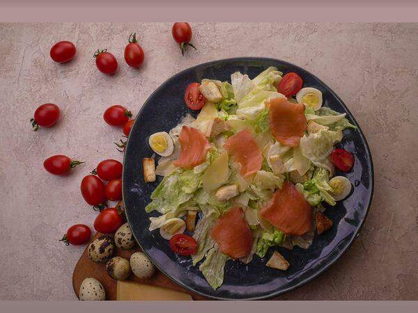 Кафе Gold - Цезарь С семгой