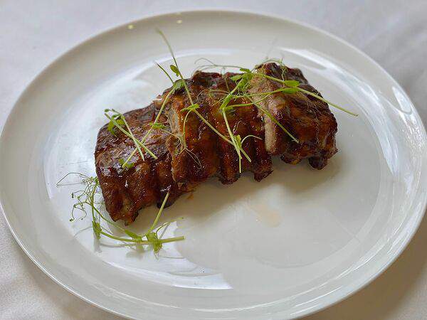 Николаевский - Свиные ребра в медовой глазури с овощами