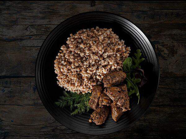 Kinza House - Гречка с говяжьей печенью