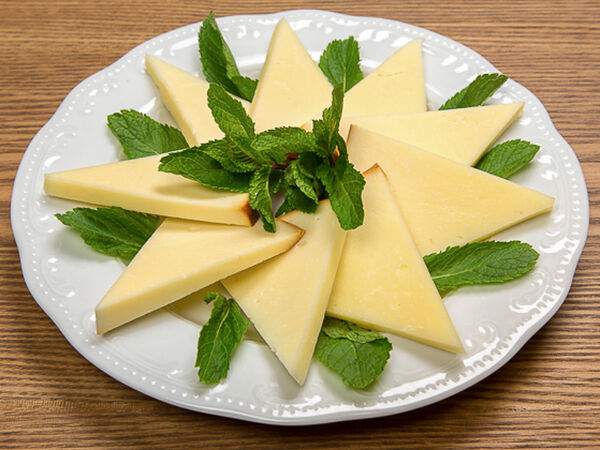 Оджахури - Сыр Сулугуни копченый