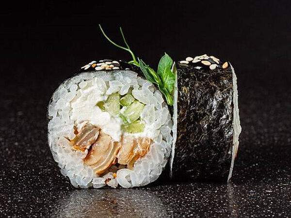 Art Sushi - Ролл с угрем и огурцом