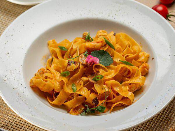 Scoozi - Паста Полло Гамберетти