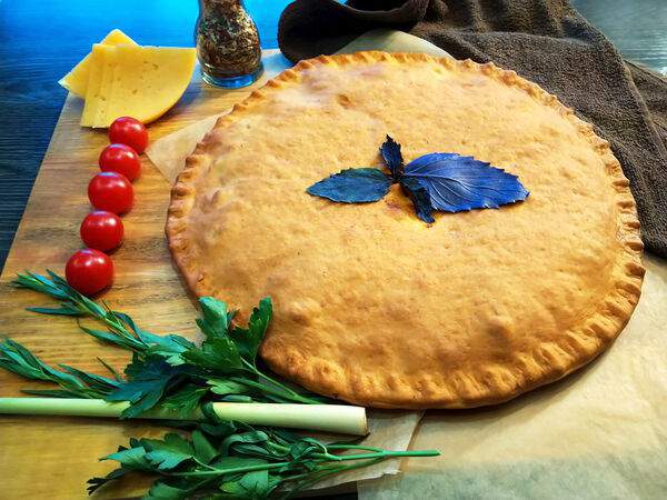 Домашняя пекарня - Осетинский пирог с сыром и помидорами