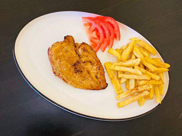 Хачапури и хинкали - Куриная грудка с картофелем фри