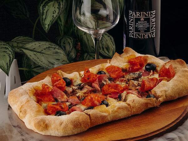 Перчини Grill & Wine - Римская пицца перчини