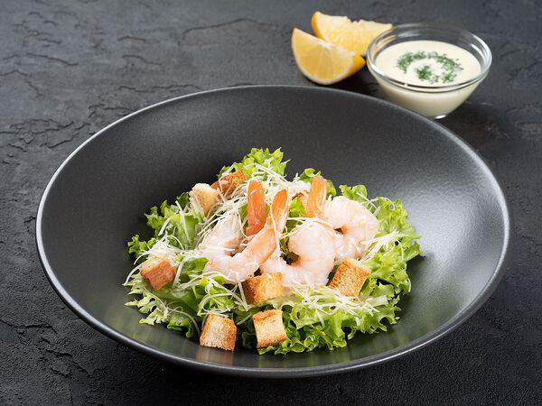 Домино - Салат Цезарь с креветками