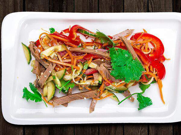 Pho Bo Азия - Тайский салат с говядиной