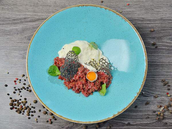 Ресторан Старый Город - Тартар из телятины муссом пармезан