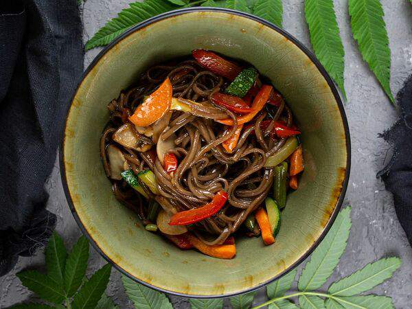 Sailor Moon - Соба с овощами на сливочной основе