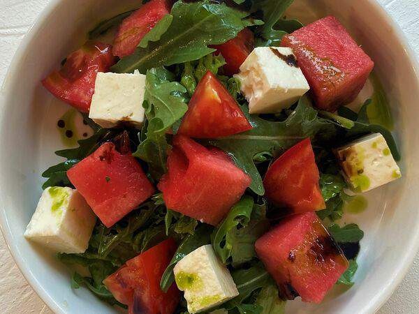 Ресторан 101 - Салат с арбузом и фетой