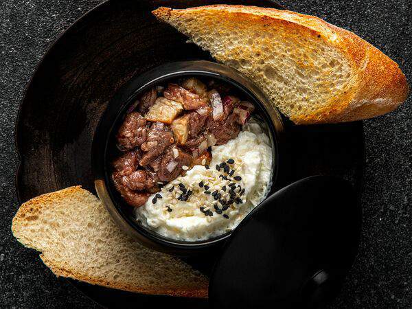 Секреты - Подкопченный тартар из говядины и угря