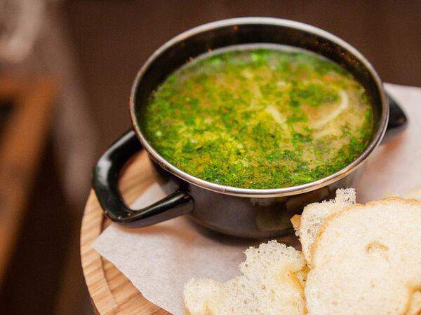 Loft Cafe - Куриный суп с лапшой