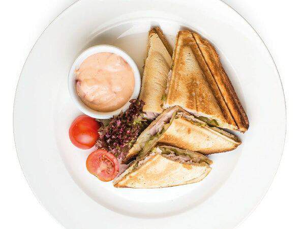 Фёст на Первомайской - Тосты с ветчиной