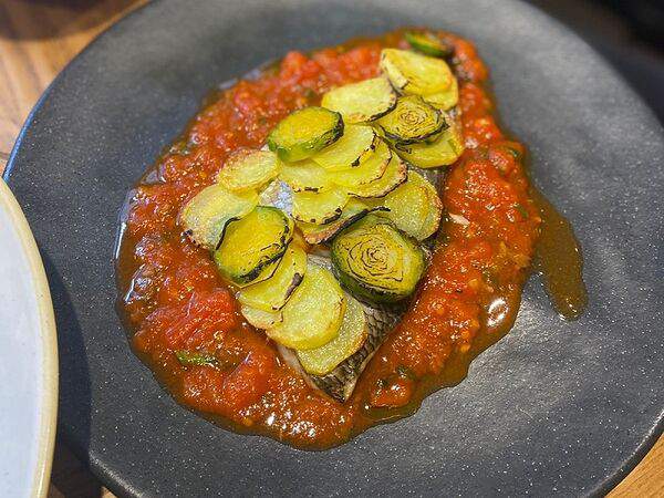 Кафе-пекарня Поль Бейкери - Сибас с картофелем