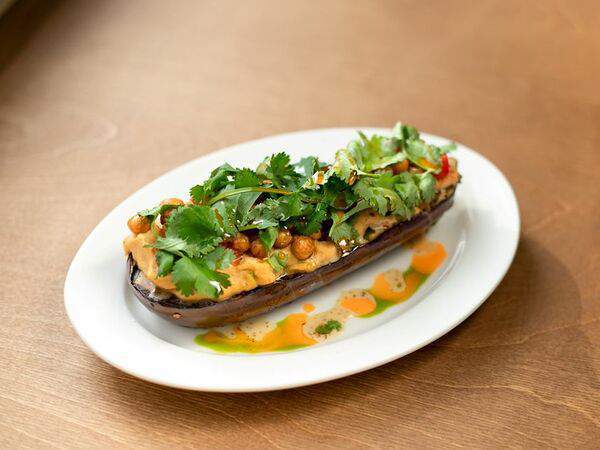 Avocado queen - Печеный баклажан