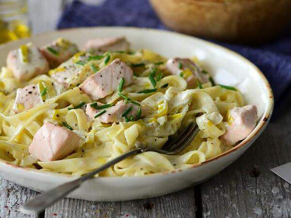 Hurma - Классическая паста с лососем в сливочном соусе